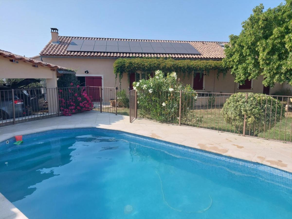 Mas La Gentille ,,, A La Campagne , Beautiful Outdoor , Swimming Pool , Pool House , Nice Green Garden , Bbq ,,, Only For You , Pour Passer Un Sejour Inoubliable Pernes-les-Fontaines Εξωτερικό φωτογραφία