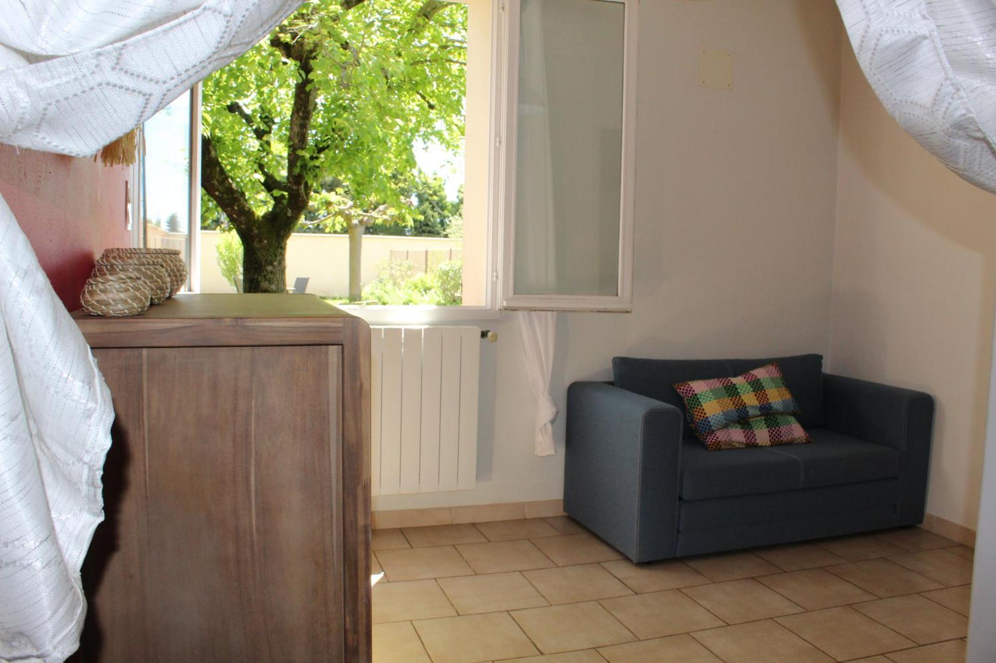 Mas La Gentille ,,, A La Campagne , Beautiful Outdoor , Swimming Pool , Pool House , Nice Green Garden , Bbq ,,, Only For You , Pour Passer Un Sejour Inoubliable Pernes-les-Fontaines Εξωτερικό φωτογραφία