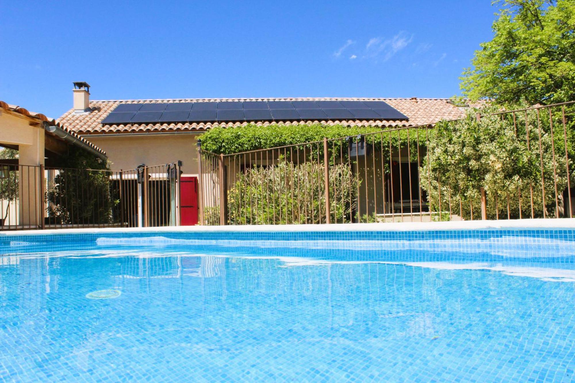 Mas La Gentille ,,, A La Campagne , Beautiful Outdoor , Swimming Pool , Pool House , Nice Green Garden , Bbq ,,, Only For You , Pour Passer Un Sejour Inoubliable Pernes-les-Fontaines Εξωτερικό φωτογραφία