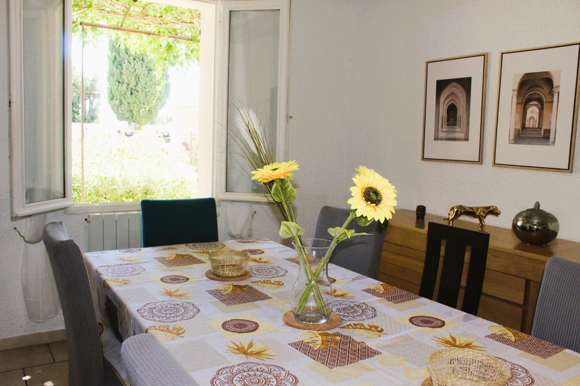 Mas La Gentille ,,, A La Campagne , Beautiful Outdoor , Swimming Pool , Pool House , Nice Green Garden , Bbq ,,, Only For You , Pour Passer Un Sejour Inoubliable Pernes-les-Fontaines Εξωτερικό φωτογραφία